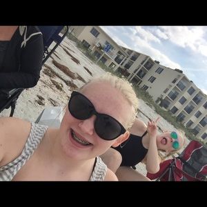 Meet your Posher, Zoe